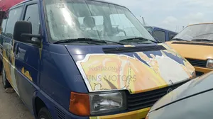 Volkswagen Transporter 2002 Blue