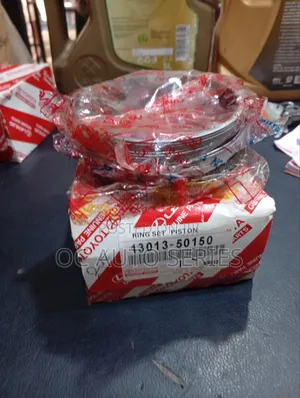 Piston Rings Toyota Land Cruiser V8 2uz(Toyota Product)