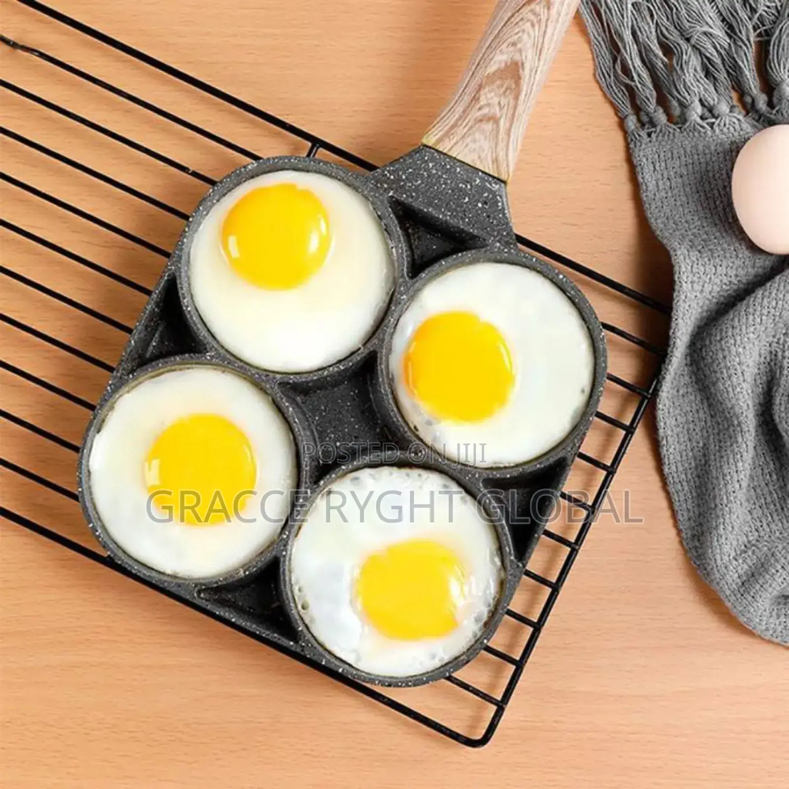 4in1 Nonstick Omelette /Pancake Pan