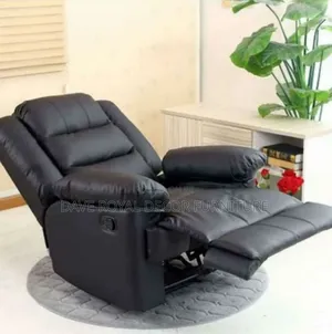 High Quality Reclining Couch.