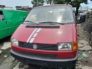 Volkswagen Transporter 2002 Red