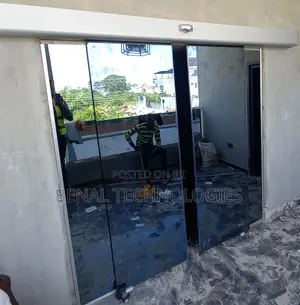 Automatic Glass Entry Door for Buildings