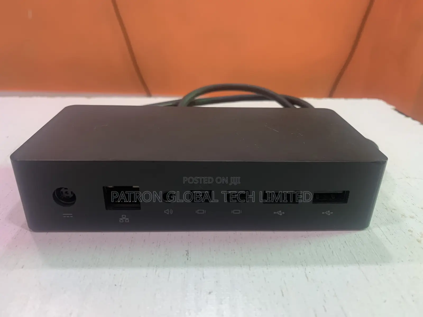 Microsoft D31264 Docking Station With Power Suppl