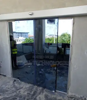 Responsive Sensor System for Glass Door Automation