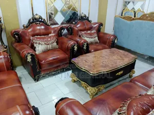 Luxury Set of Royal Sofa Wine Color