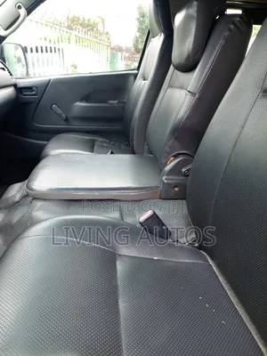 Toyota HiAce 2014 White