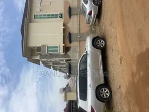 5bdrm Block of Flats in Jabi Lakes Abuja for sale