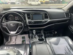 Toyota Highlander 2018 Black