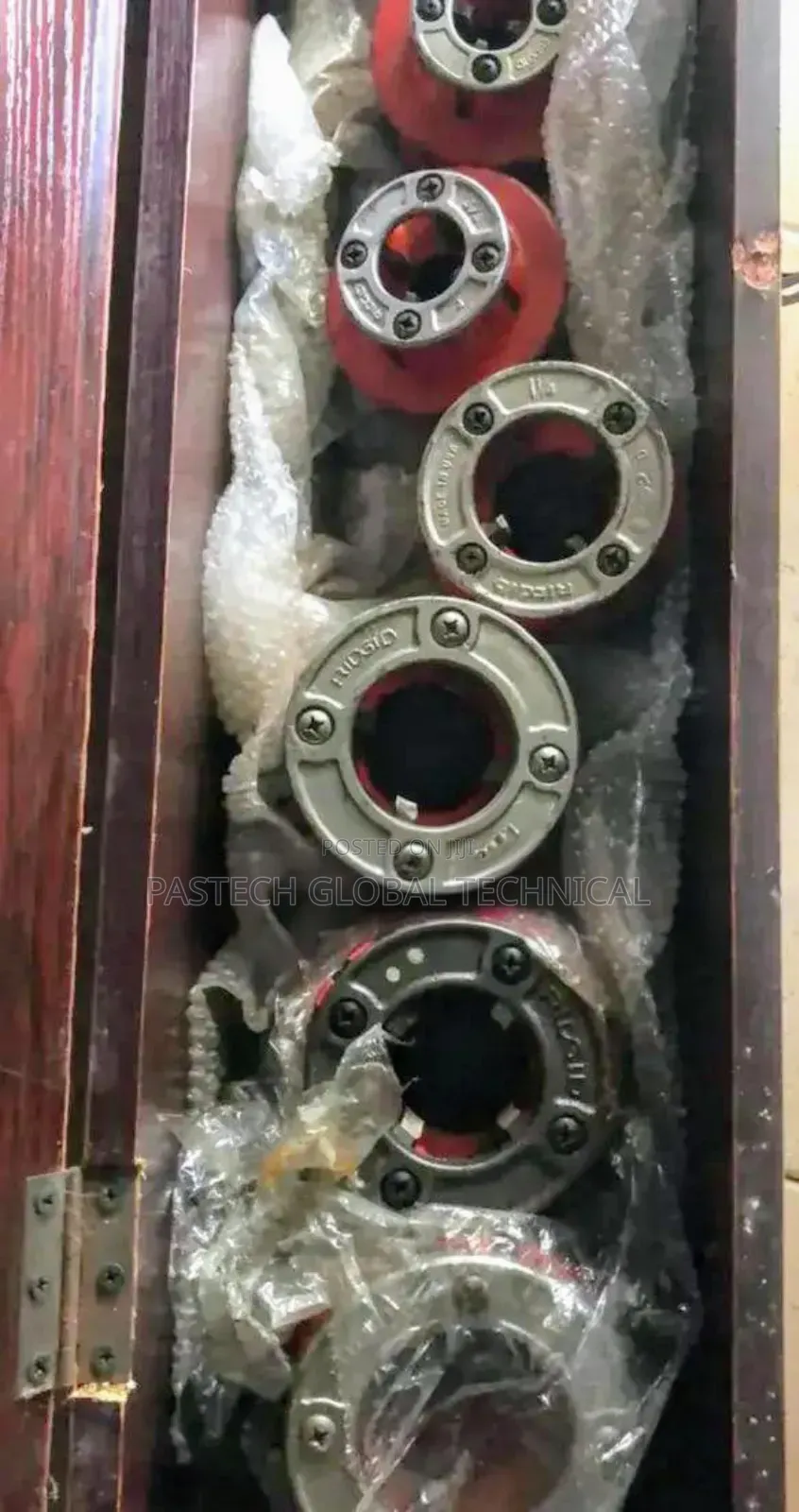 Ridgid Pipe Threading Machine