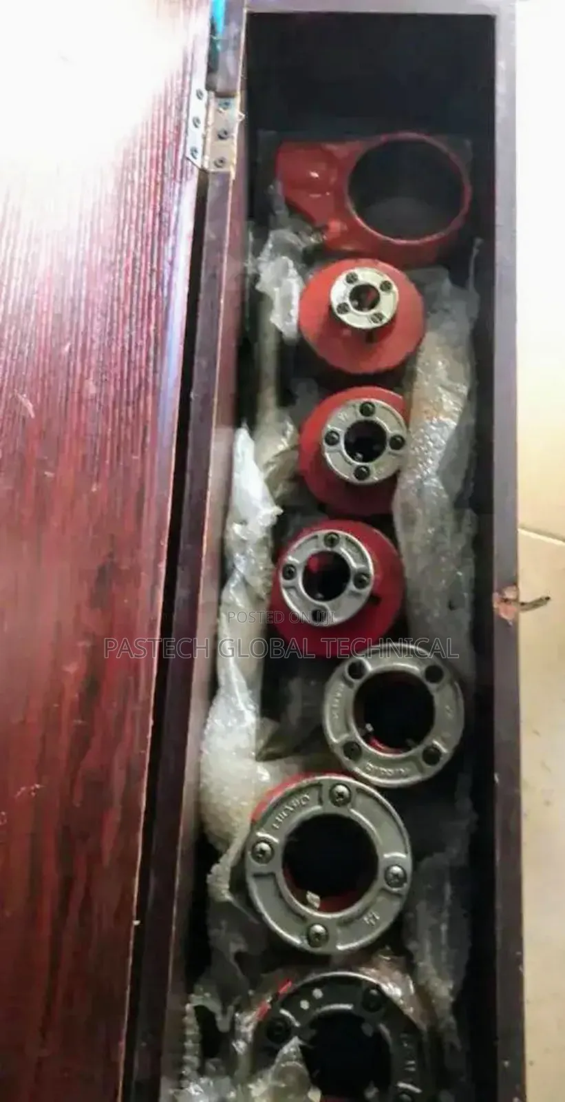 Ridgid Pipe Threading Machine