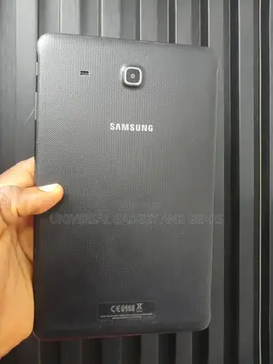 Samsung Galaxy Tab E SM-T561 8 GB Black