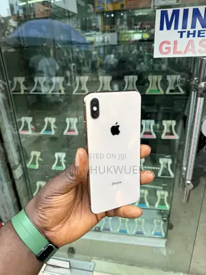 Apple iPhone XS Max 64 GB Gold