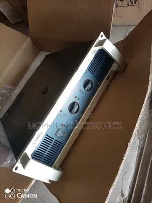 Yamaha Powered Amplifier P-3500s