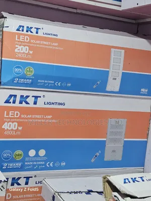Akt Solar Street Light Availabe 200w 400w