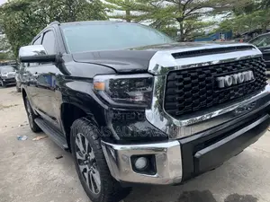 Toyota Sequoia 2015 Black