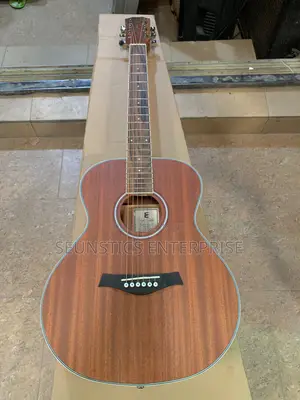 Quality Eagle Pure Acoustic Guitar