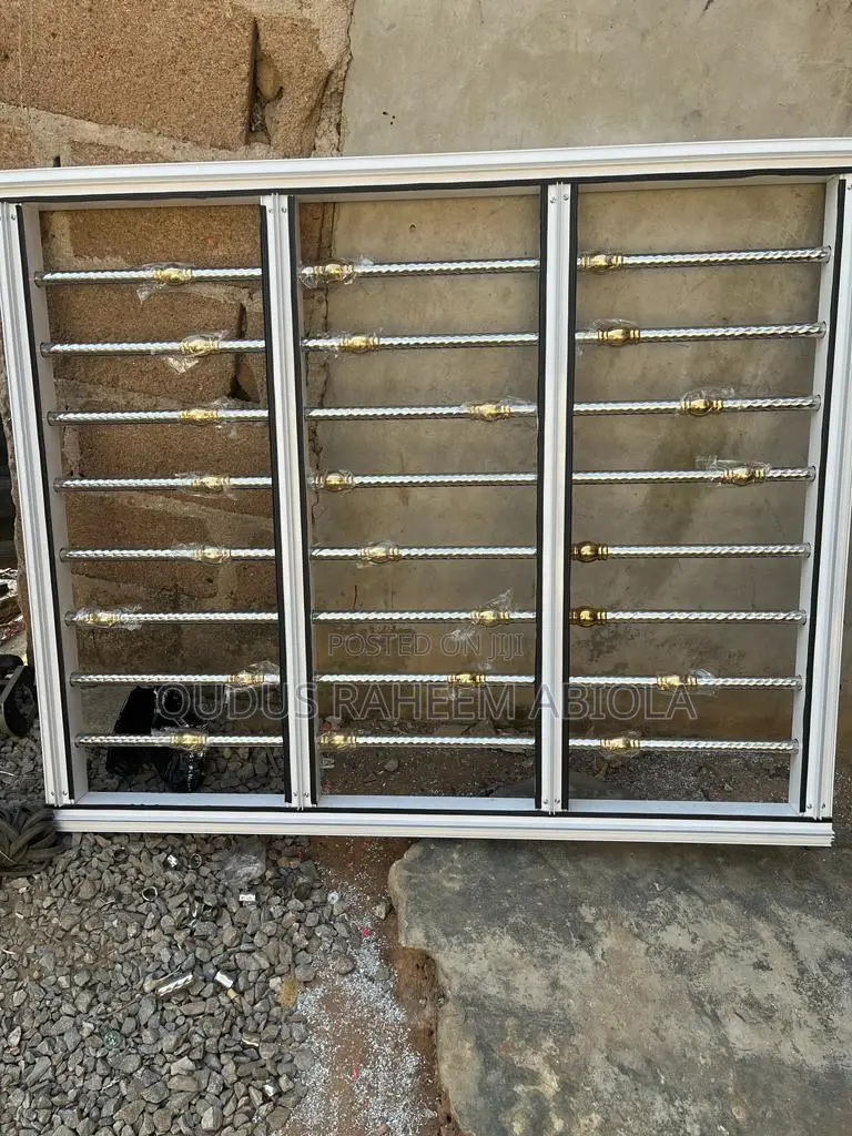 Aluminium Transom and Structural Casement Window