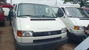 Volkswagen Transporter 2004 White