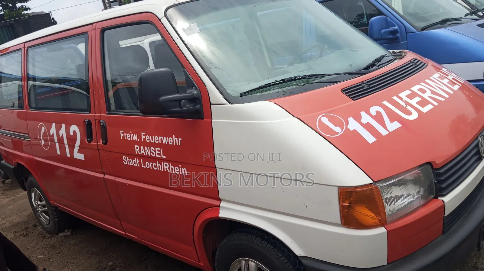 Volkswagen Transporter 2000 Red