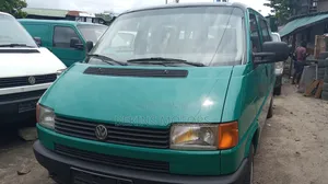 Volkswagen Transporter 2004 Blue