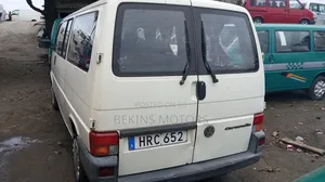 Volkswagen Transporter 2000 White