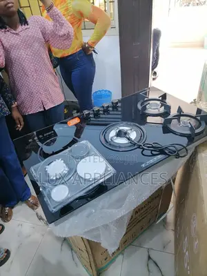 The Brand New Polystar 4 Gas Burner + 1 Hot Plate Inverter