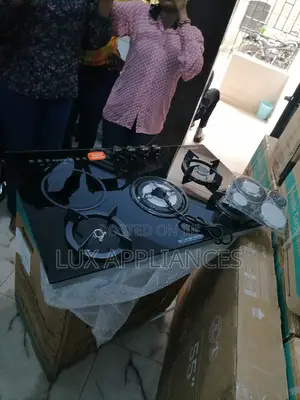 Quality Polystar 4 Gas Burner Hob Cooker and 1 Electric