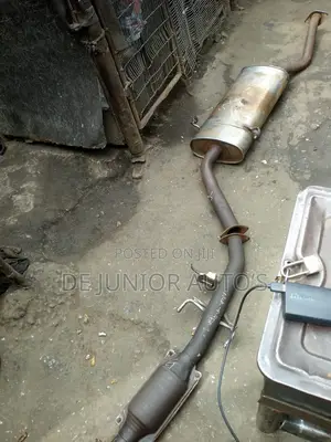 Complete Exhaust Silencer Muffler for Toyota Sienna 1999/02