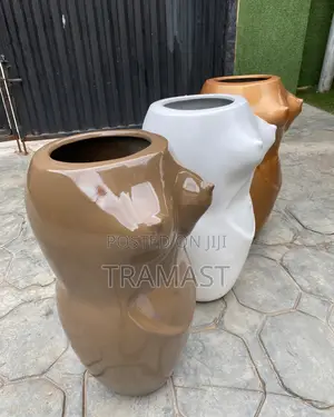 Sisi Fiberglass Planter Flower Pot