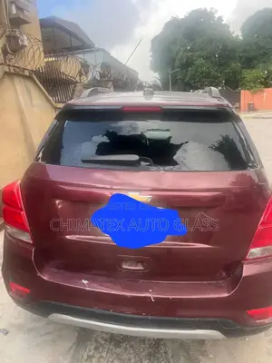 We Deliver and Install All Kinds of Back Windscreen Glass