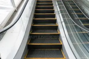 Observation Escalator for Shopping Mall