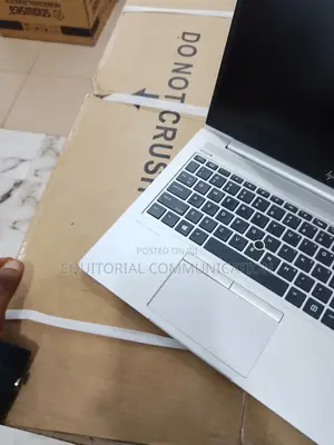 New Laptop HP EliteBook 840 G5 8GB Intel Pentium SSD 256GB