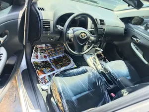 Toyota Corolla 2010 Silver
