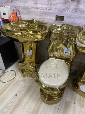 Executive England Royal Golden WC Miniset
