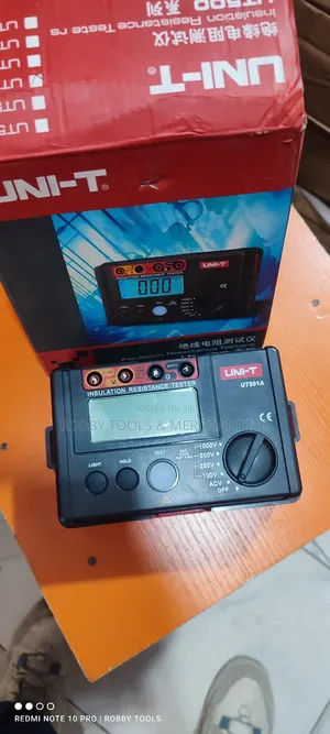 Uni-T Insulation Resistance Tester