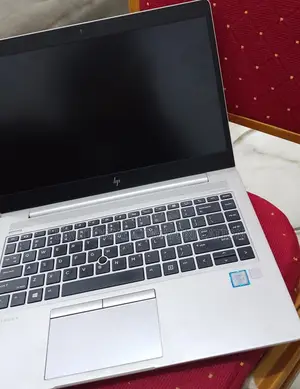 New Laptop HP EliteBook 840 G5 8GB Intel Core I5 SSD 256GB