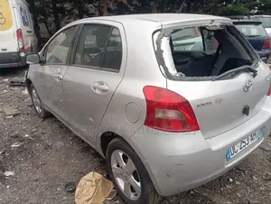 Toyota Corolla Windscreen Glass Available