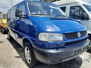 Volkswagen Transporter 2004 Blue