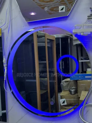 Mirror With 3 Light