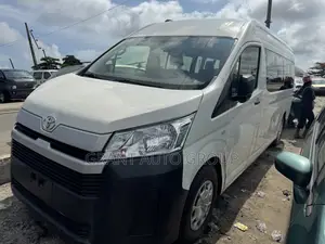 Toyota HiAce 2020 White
