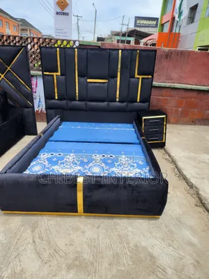 Well Designed and Padded 4.5by6 Bed Stand.
