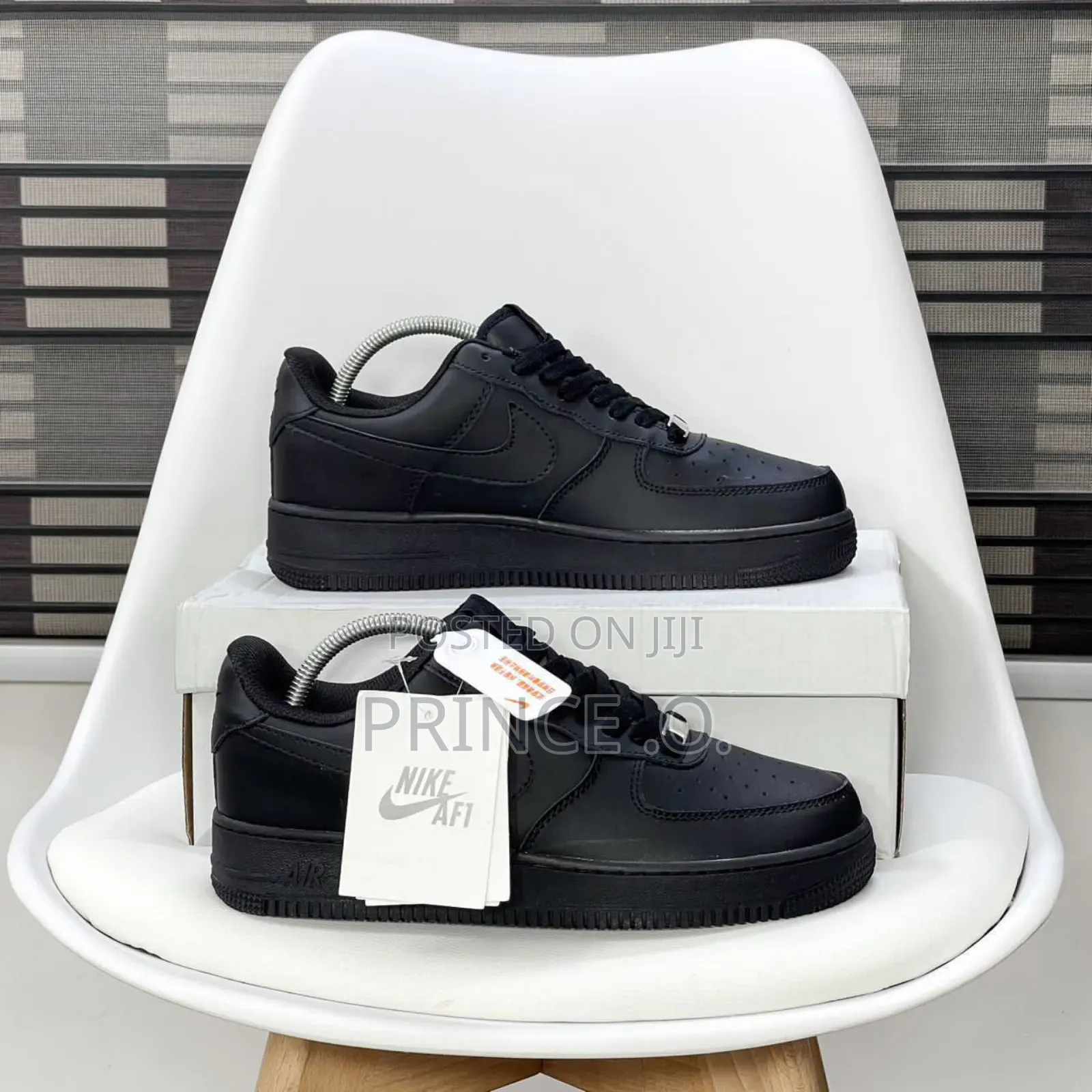 NIKE AIR FORCE 1 All Black