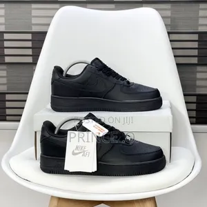 NIKE AIR FORCE 1 All Black