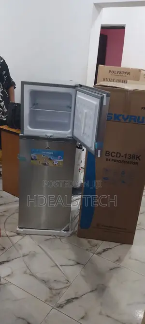 Efficient Skyrun 138L Double Door Top Mount Fridge 