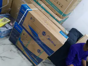 Suitable-Midea 1.5hp Non-Inverter Air Conditioner