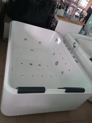 Executive Square Acrylic Double Jacuzzi
