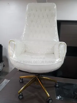 Classic Executive White Boss Office Chair.