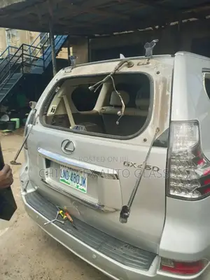 Back Windscreen Toyota Prado 2016