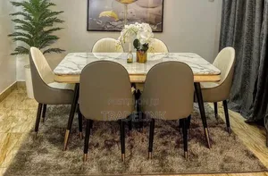 Beautiful Dining Table and Chairs