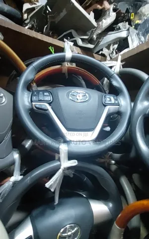 Complete Steering Wheel for Toyota Highlander 2018